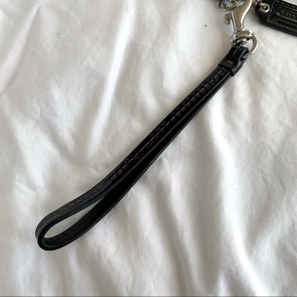 Coach Embossed C's Clutch Wristlet Patent Leather - Picture 3 of 4